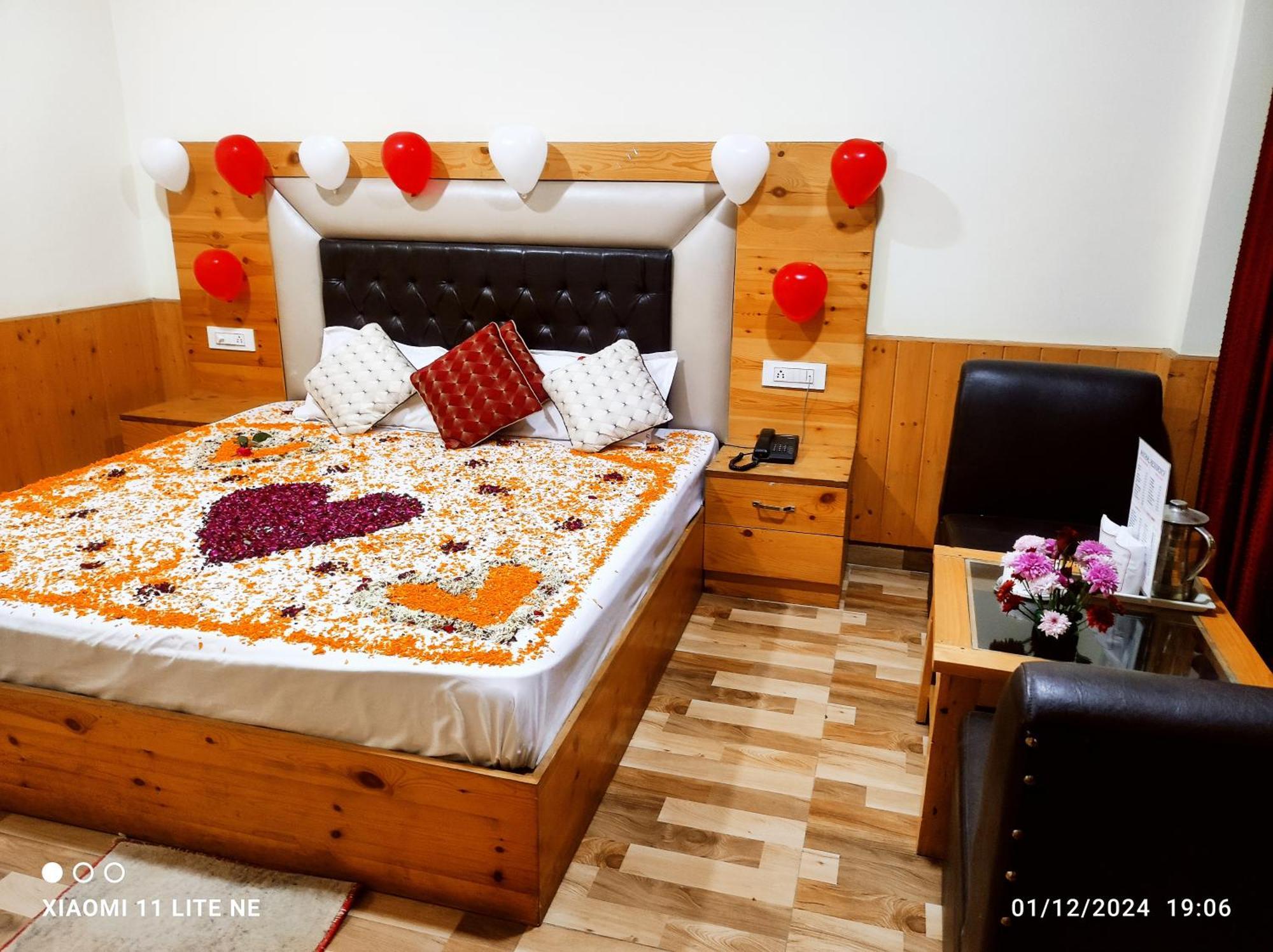 Hotel Anchal Residency Unit Of Best Quality Trip Pvt Manāli Dış mekan fotoğraf